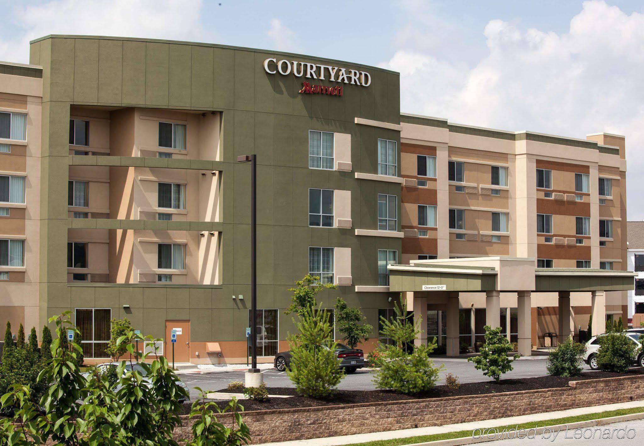 Courtyard By Marriott York Exterior foto