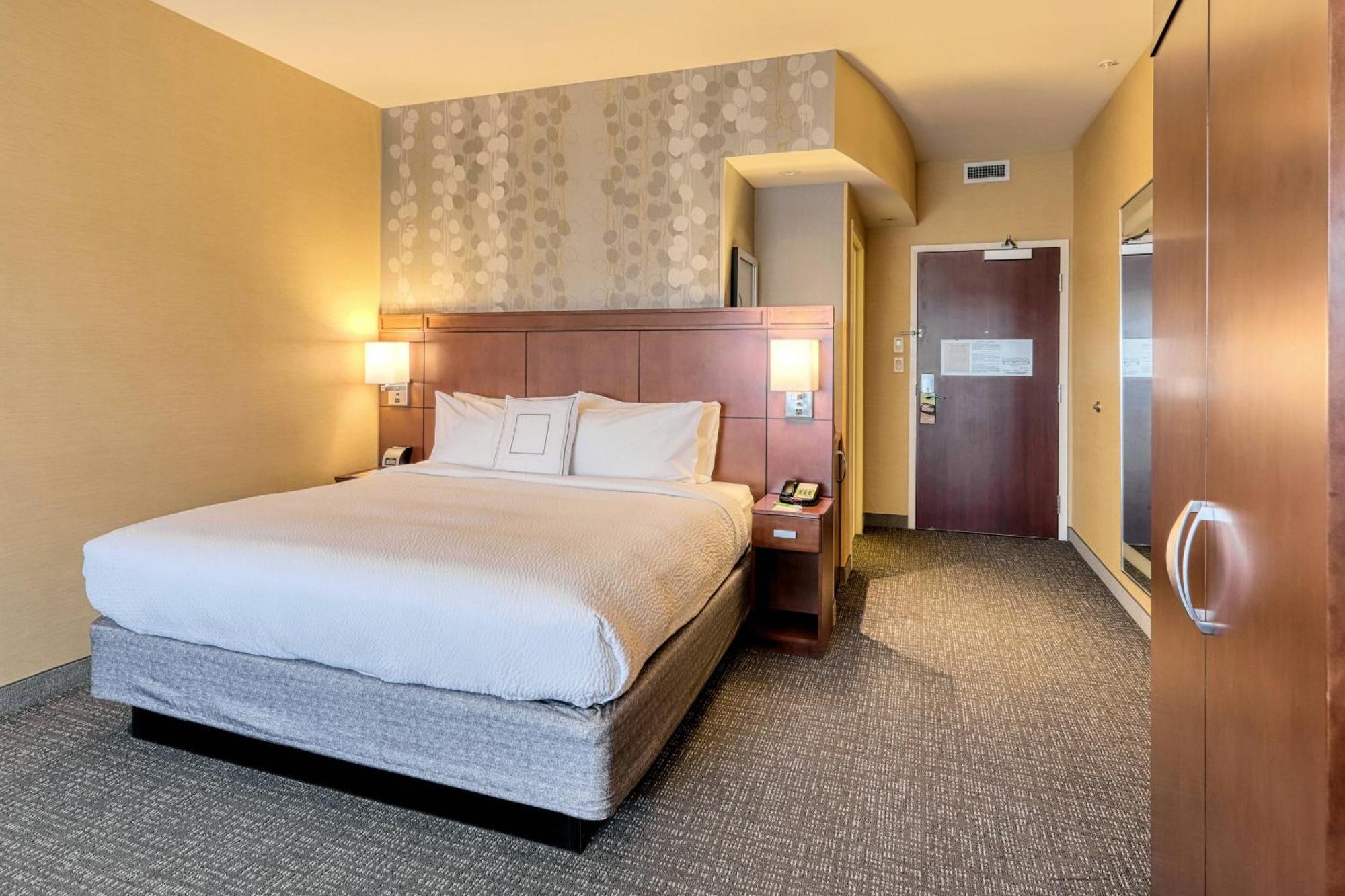Courtyard By Marriott York Exterior foto
