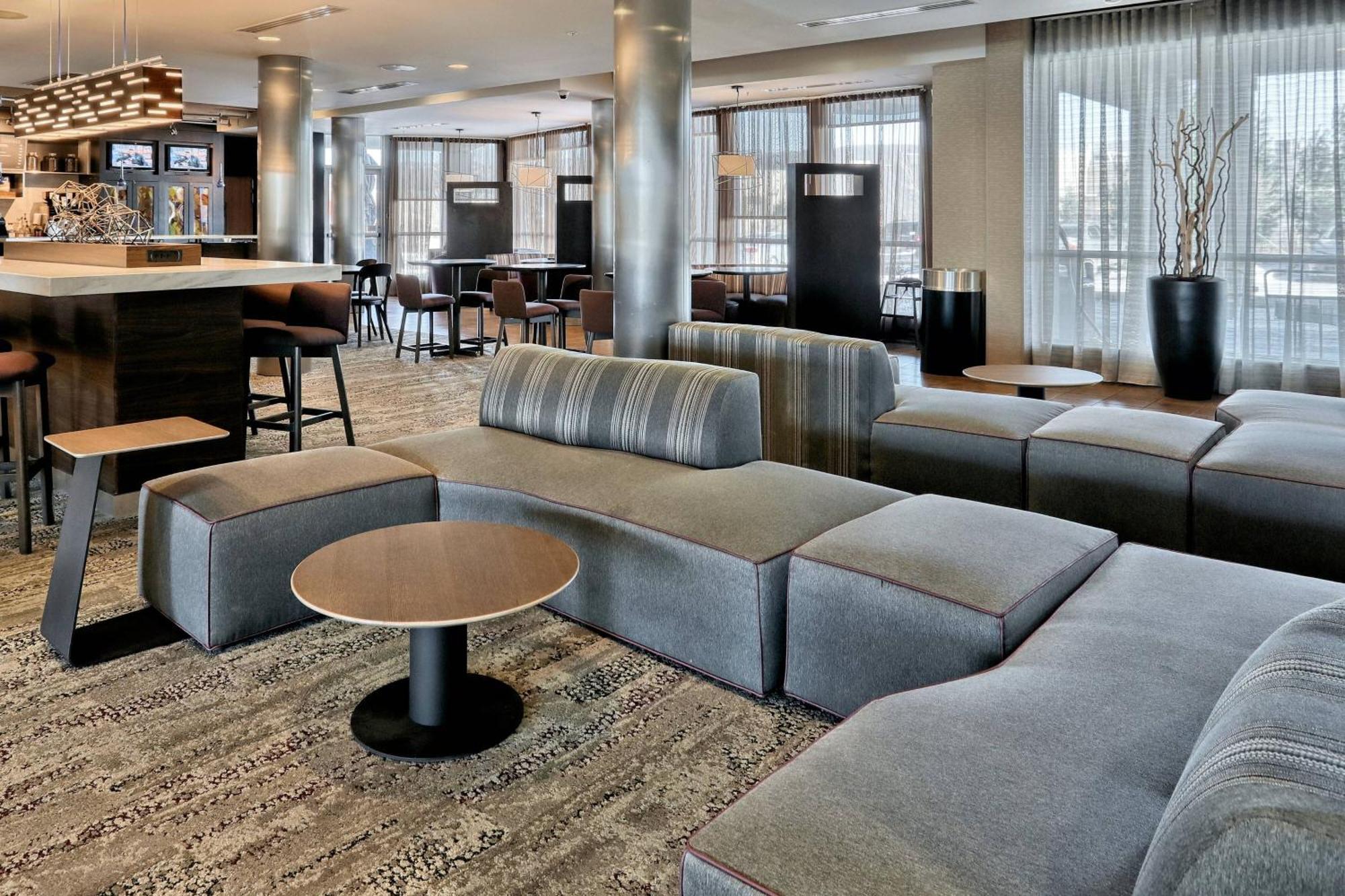 Courtyard By Marriott York Exterior foto