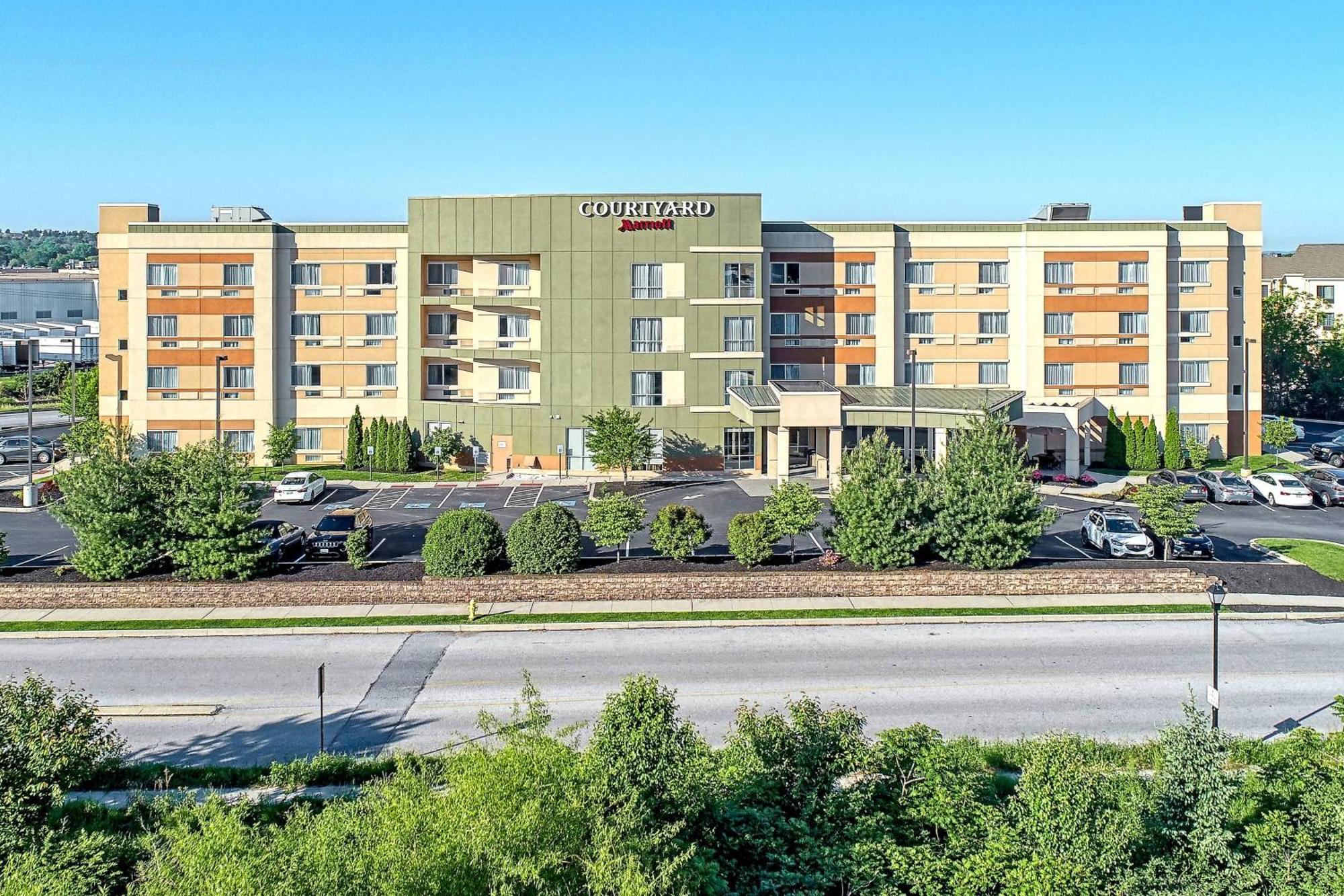 Courtyard By Marriott York Exterior foto