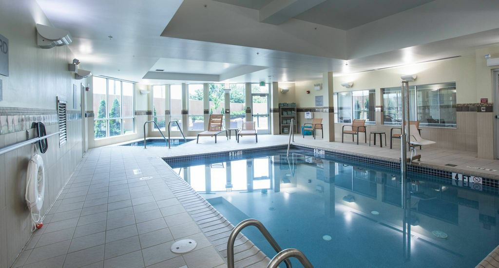 Courtyard By Marriott York Exterior foto